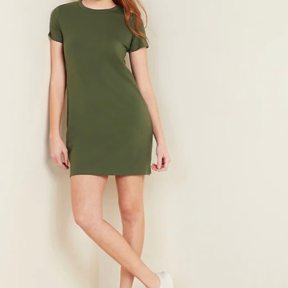 Crew neck short sleeve dress